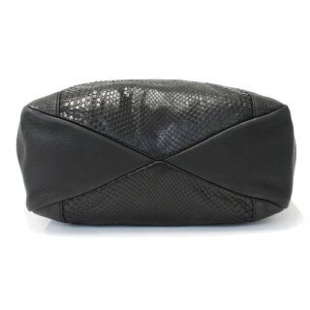 Gucci Shoulder Bag Black Python Leather - image 4